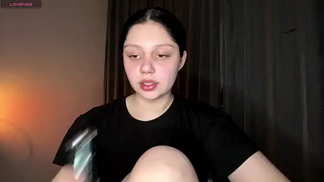 RaquelsHusband online show from March 3, 2026, 2:24 pm