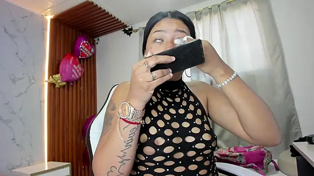 adhara  messY online show from February 28, 2026, 1:33 pm