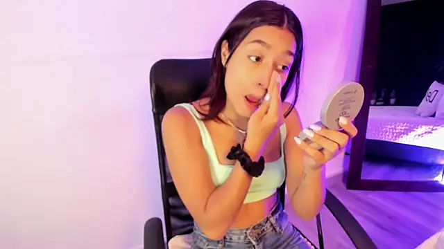 Snapshot of Mia_Iron chatting on June 4, 2026, 2:00 pm Mia Iron online show from June 4, 2026, 2:00 pm