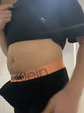 nightshiftt09 online show from February 16, 2026, 2:37 pm