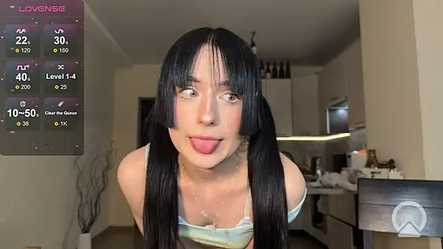 alicelanei online show from April 18, 2026, 7:40 pm