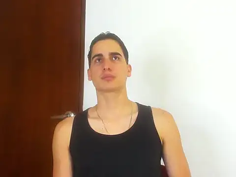 Snapshot of ryanlevi1 chatting on May 21, 2026, 7:33 pm ryanlevi1 online show from May 21, 2026, 7:33 pm