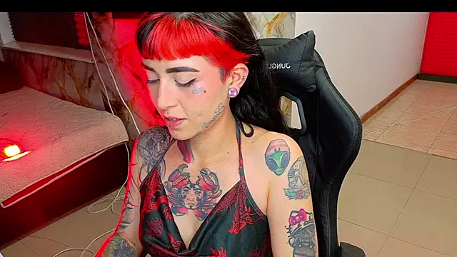 Snapshot of nova_kitttyy chatting on March 2, 2026, 5:08 am nova kitttyy online show from March 2, 2026, 5:08 am