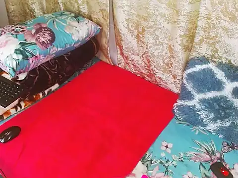 ChocoSlenderXXX online show from March 27, 2026, 11:49 pm