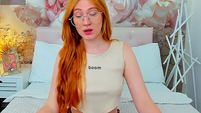 Snapshot of TinaHarp chatting on July 22, 2026, 5:31 am TinaHarp online show from July 22, 2026, 5:31 am