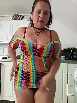 Mishell Perez online show from March 3, 2026, 6:48 pm