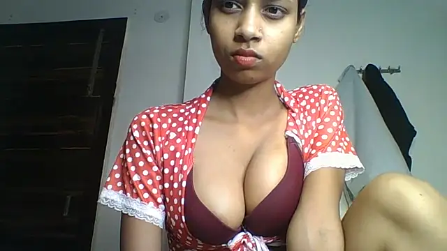 Rani1993 online show from July 15, 2026, 7:54 pm