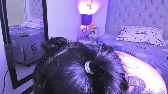 Natasha otson online show from April 17, 2026, 9:50 pm