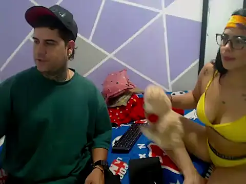 couple  hott069 online show from March 5, 2026, 5:15 am