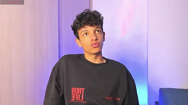 Maxfrost1 online show from March 10, 2026, 10:47 pm