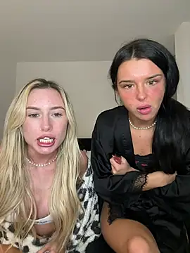 Snapshot of Amberbanxx chatting on February 27, 2026, 9:58 pm Amberbanxx online show from February 27, 2026, 9:58 pm