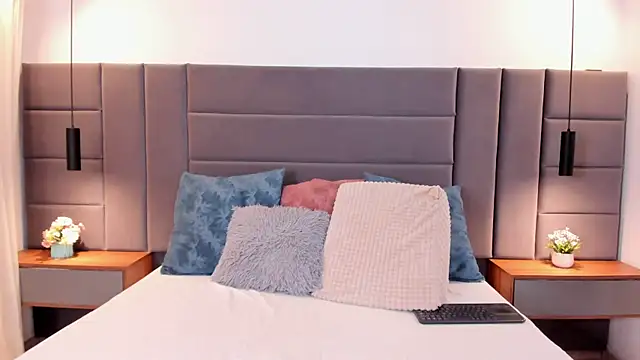 KaraWatson online show from February 19, 2026, 11:29 am