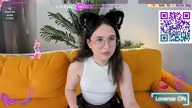 leylamirage online show from June 17, 2026, 1:43 pm