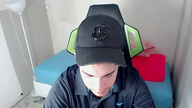 Bby cash  online show from February 18, 2026, 8:49 pm