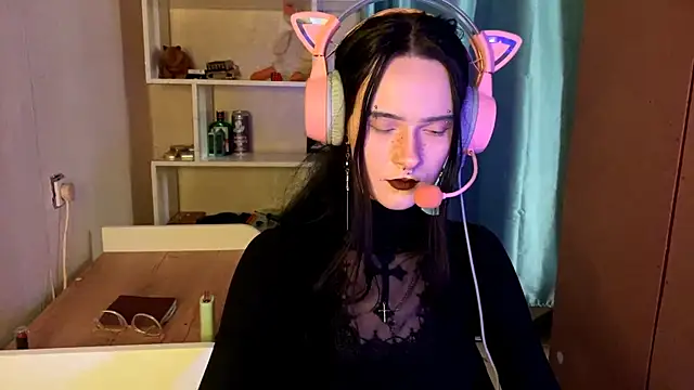 MabelDefina online show from February 18, 2026, 11:06 am