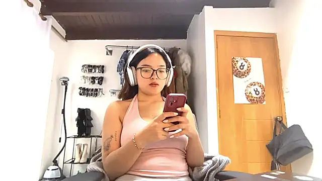 Katya 28 online show from March 5, 2026, 2:13 pm