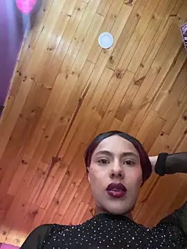 Snapshot of Emily-Fire chatting on February 24, 2026, 8:53 pm Emily-Fire online show from February 24, 2026, 8:53 pm