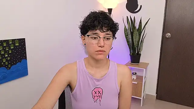 jeroharper  online show from April 24, 2026, 8:11 pm