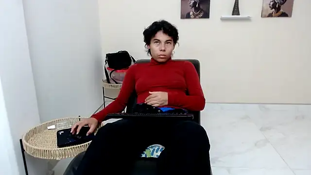 skinnysexy18 online show from March 31, 2026, 6:10 pm