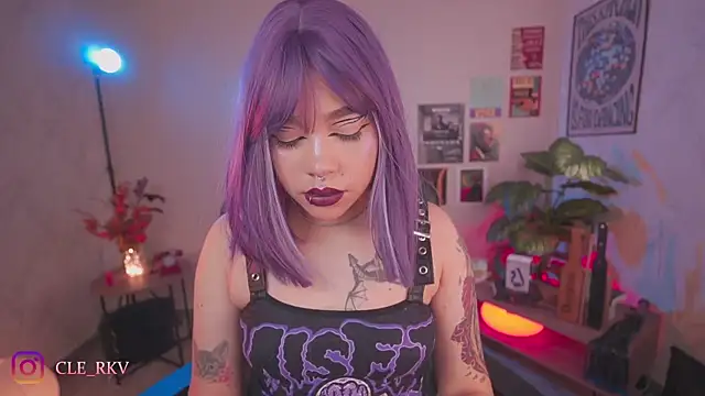 violette clerk1  online show from March 30, 2026, 8:10 pm