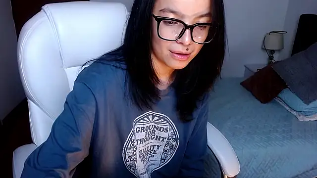 mailin 777 online show from February 18, 2026, 1:03 am