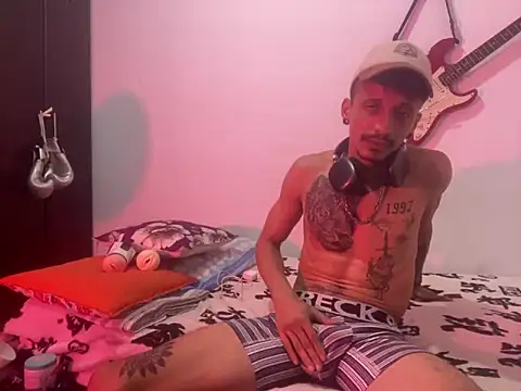 Andreyssantos online show from February 23, 2026, 1:18 am