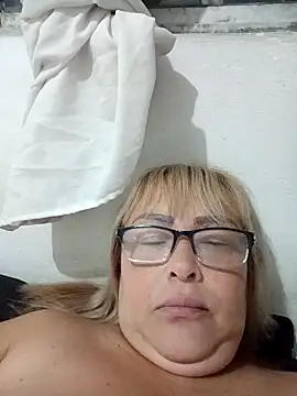 Snapshot of milena202610 chatting on March 4, 2026, 8:33 am milena202610 online show from March 4, 2026, 8:33 am