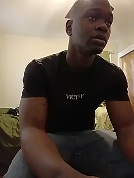 Gym4u2 online show from March 4, 2026, 8:49 pm