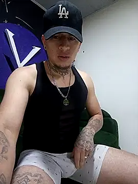 Valentino dominusSex online show from April 11, 2026, 12:18 am