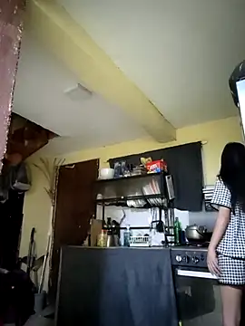 Luna Moonfang online show from April 18, 2026, 9:15 pm