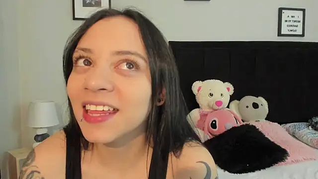 sabbrand0111 online show from April 9, 2026, 8:26 pm