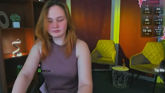 polly-cute online show from April 30, 2026, 7:21 pm