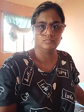 Snapshot of indianstrawberrylips4u chatting on July 23, 2026, 9:17 am indianstrawberrylips4u online show from July 23, 2026, 9:17 am