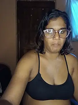 Snapshot of indianstrawberrylips4u chatting on June 19, 2026, 6:08 am indianstrawberrylips4u online show from June 19, 2026, 6:08 am