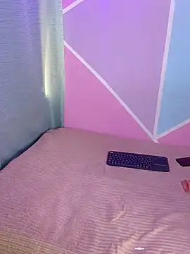 kiitty      online show from March 4, 2026, 1:52 pm