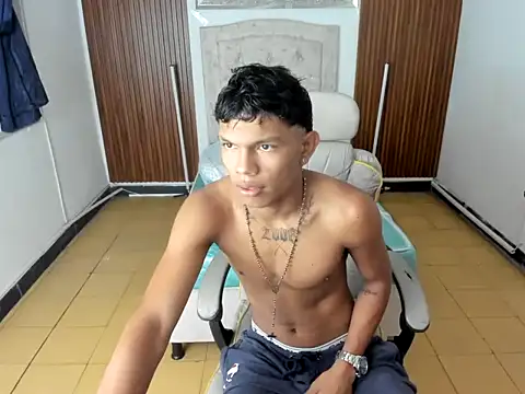 Snapshot of juan_mhata chatting on June 6, 2026, 1:00 am juan mhata online show from June 6, 2026, 1:00 am
