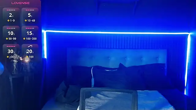 CHERRY DARCK online show from April 19, 2026, 4:08 pm