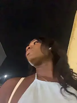 ZarahFerreira online show from March 28, 2026, 12:55 am