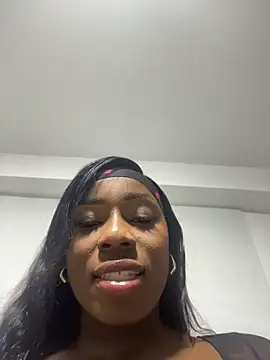 ZarahFerreira online show from February 25, 2026, 10:31 pm