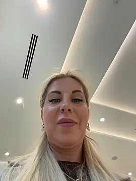 LisaMurr online show from May 7, 2026, 12:19 pm