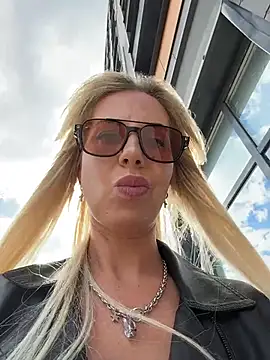 LisaMurr online show from May 26, 2026, 12:14 pm