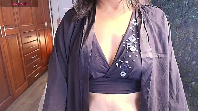 Snapshot of MoriahStorm chatting on June 6, 2026, 12:54 pm MoriahStorm online show from June 6, 2026, 12:54 pm