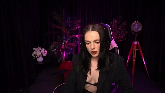 Snapshot of Wild_Alice_me chatting on April 7, 2026, 3:25 pm Wild Alice me online show from April 7, 2026, 3:25 pm