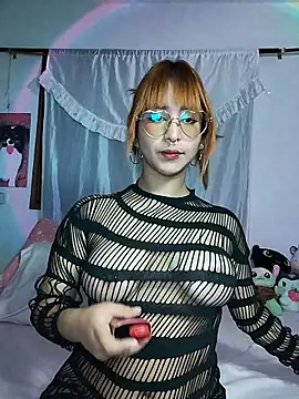 chloe roxy online show from February 25, 2026, 6:41 pm