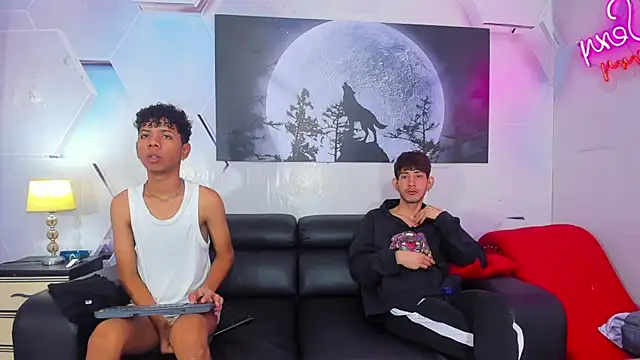 Spicy guys online show from April 18, 2026, 1:13 pm