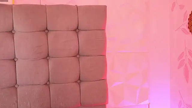 AmyKiss  online show from March 9, 2026, 12:41 pm