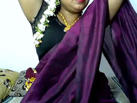 Snapshot of Angel_honeybear_143 chatting on June 6, 2026, 4:34 pm Angel honeybear 143 online show from June 6, 2026, 4:34 pm