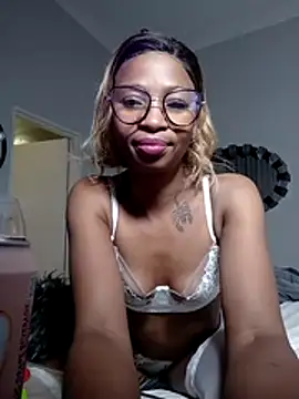 SassyyLadyKay online show from April 4, 2026, 1:01 am