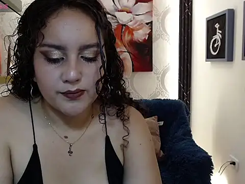 Snapshot of Seleena_Veeraa chatting on March 3, 2026, 7:43 pm Seleena Veeraa online show from March 3, 2026, 7:43 pm