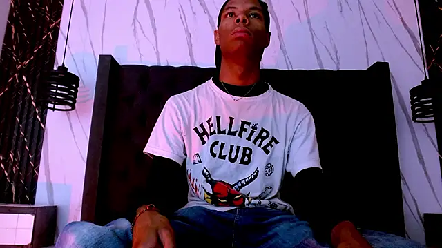 Snapshot of Santiago_Ortiz_ chatting on February 27, 2026, 2:50 pm Santiago Ortiz online show from February 27, 2026, 2:50 pm